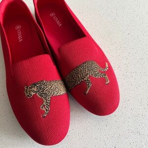 NWOT/B Vivaia Round-Toe Embroidered Audrey Loafers-Ruby Red